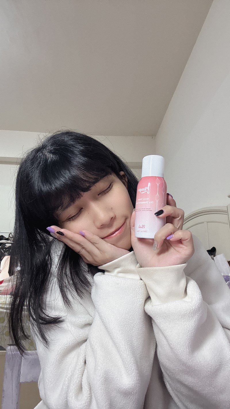 女人知己試用大隊,口碑行銷,部落客行銷,Pingo Nabi 清香煥髮乾洗噴霧 乾洗髮,一噴清爽,三秒蓬鬆,不卡粉,輕巧小瓶身,台灣品工,Pingo,台灣製造,SimplytheBest,nabi系列,辣⽊籽,髮品,維他命E,維他命B5,辣木籽,乾爽